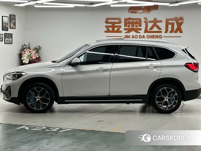 BMW X1 id 4208288 из Китая 13
