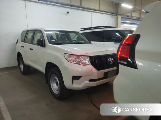 Toyota Prado (imported) 2023 Белый из Китая, фото 5