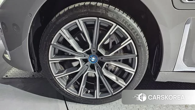 BMW 7 Series (G11) id 3438007 из Кореи 15