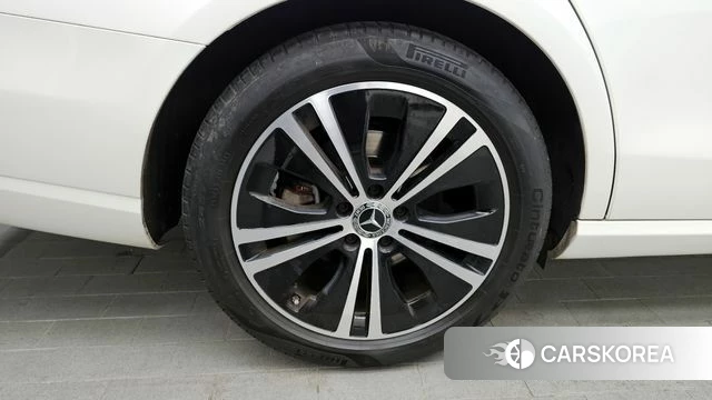 Mercedes-Benz E-Class W213 id 3833208 из Кореи 15