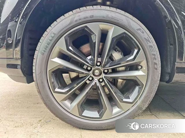 Audi Q7 id 4198823 из Китая 17