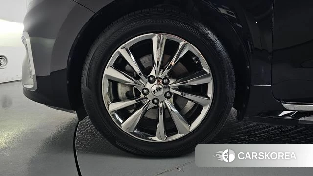 Kia The New Carnival id 4448207 из Кореи 30