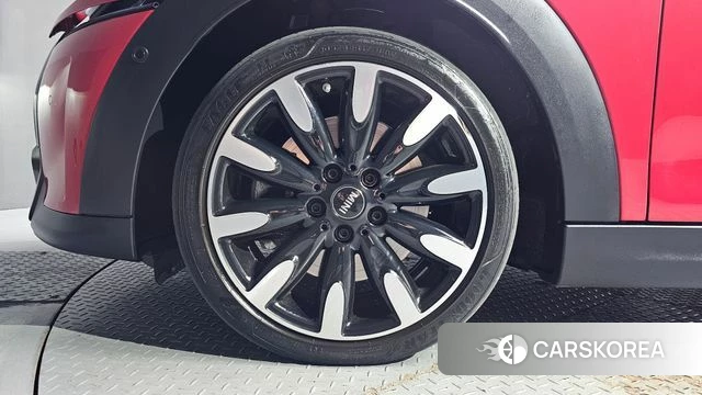 Mini Cooper S id 4835314 из Кореи 27