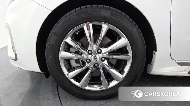 Kia The New Carnival id 3718687 из Кореи 15