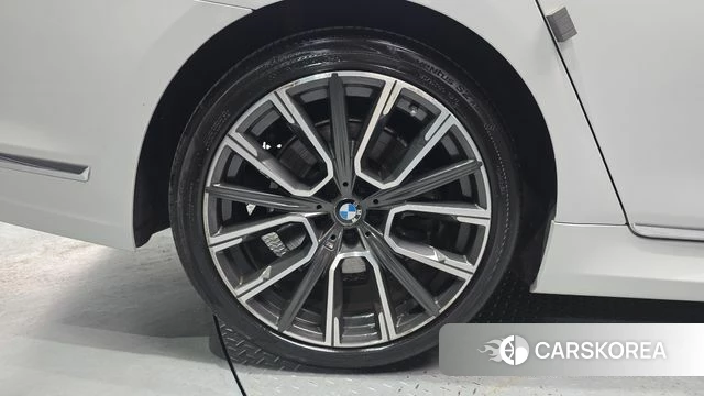 BMW 7 Series (G11) id 4294510 из Кореи 29