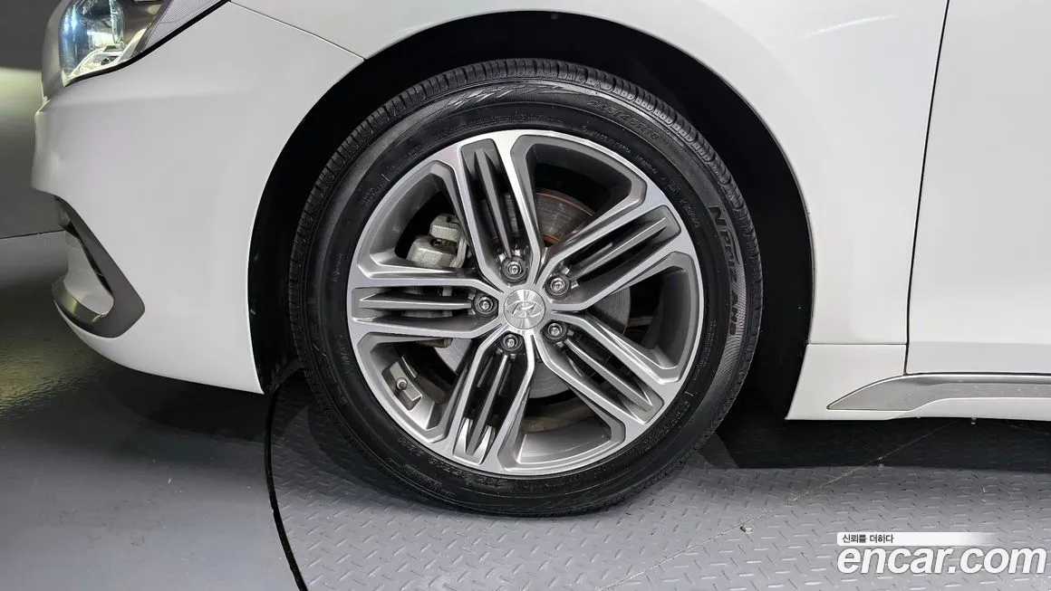 Hyundai Grandeur IG id 2177315 из Кореи 15