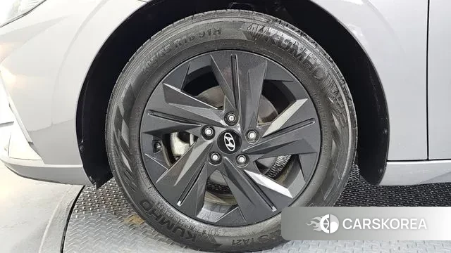 Hyundai Avante Hybrid (CN7) id 3567420 из Кореи 15