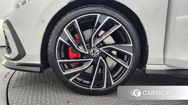 Volkswagen Golf 8th Generation id 2893959 из Кореи 15