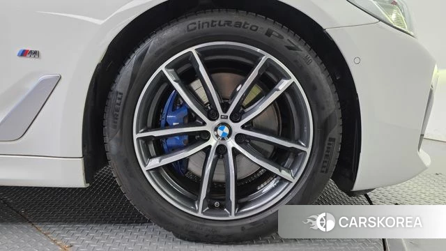 BMW 5 Series (G30) id 4936227 из Кореи 24