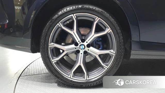 BMW X6 (G06) id 4692472 из Кореи 15