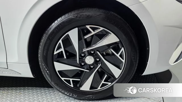 Hyundai The New Grandeur IG Hybrid id 4383850 из Кореи 31