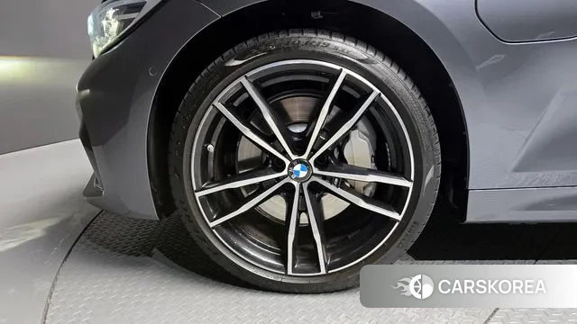 BMW 3 Series (G20) id 3587590 из Кореи 15