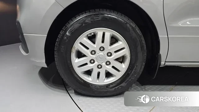 Hyundai The New Grand Starex id 3308229 из Кореи 15