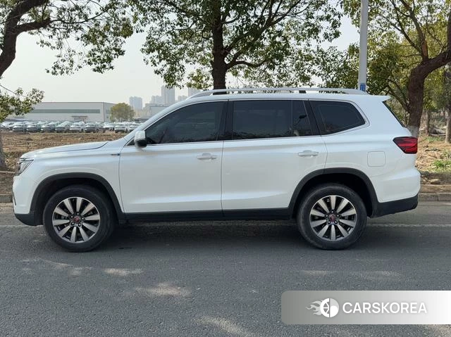 Roewe RX8 2023 Белый из Китая, фото 5