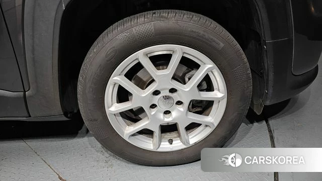 Jeep Renegade id 4567326 из Кореи 15