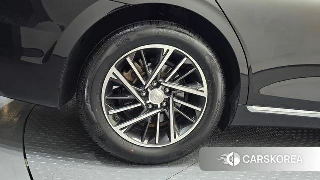 Hyundai The New Grandeur IG id 4423940 из Кореи 25