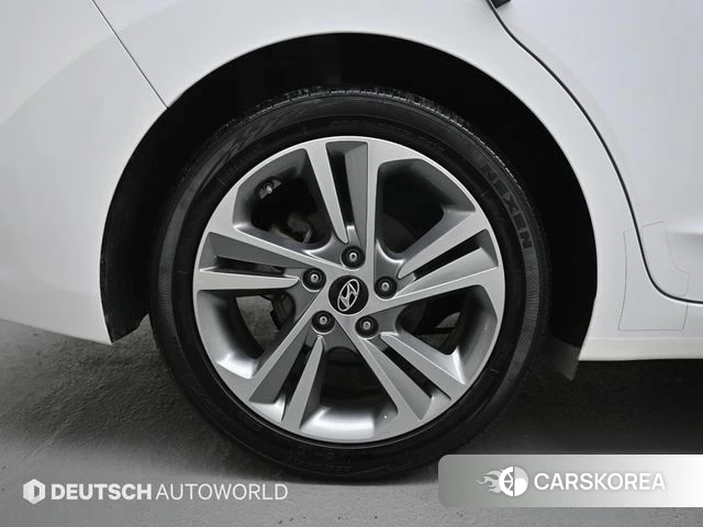 Hyundai Avante AD id 3912054 из Кореи 15