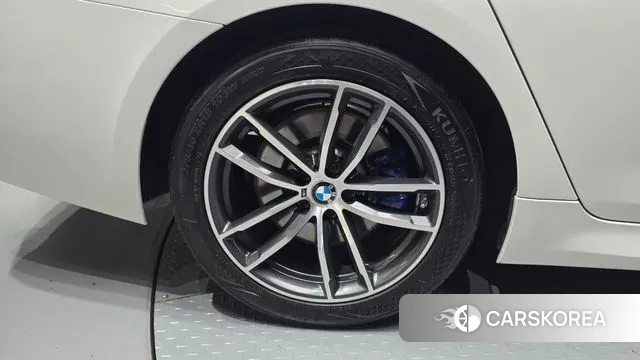 BMW 5 Series (G30) id 2901807 из Кореи 15