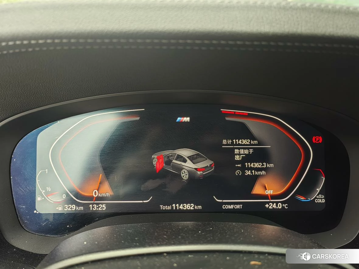 BMW 5 series 2021 Черный из Китая, фото 5