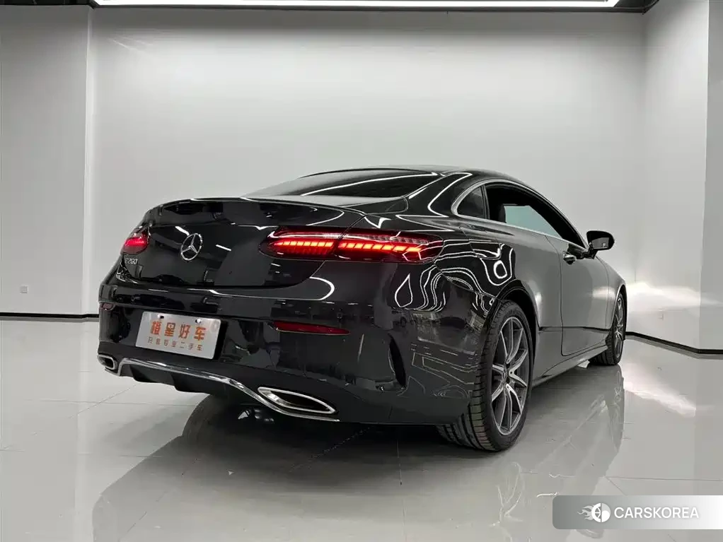 Mercedes-Benz E-Class id 4628975 из Китая 12