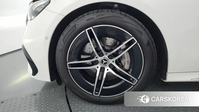 Mercedes-Benz E-Class W214 id 4321519 из Кореи 31