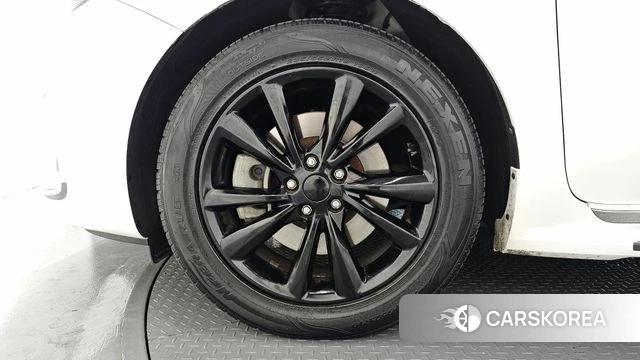 Kia The New Carnival id 4447611 из Кореи 15