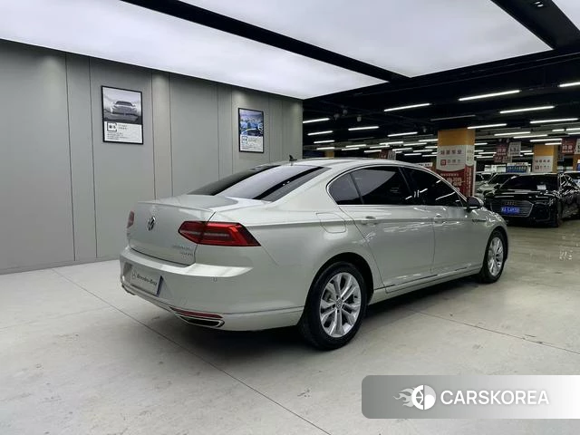 Volkswagen Magotan 2019 Желтый из Китая, фото 5