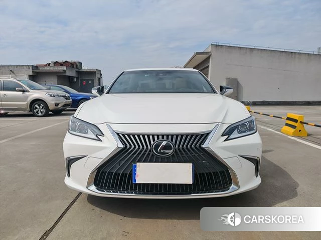 Lexus ES 2021 Белый из Китая, фото 5