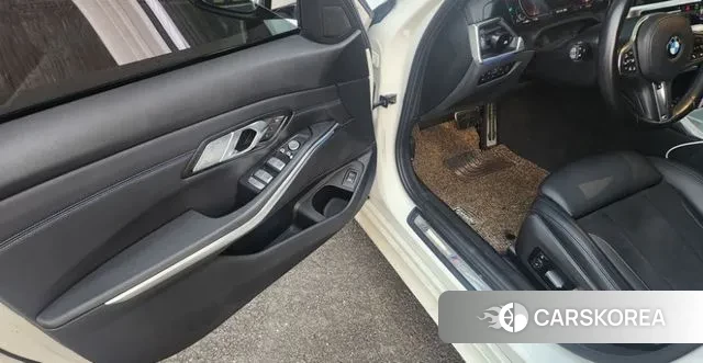 BMW 3 Series (G20) 2021 Белый из Кореи, фото 5