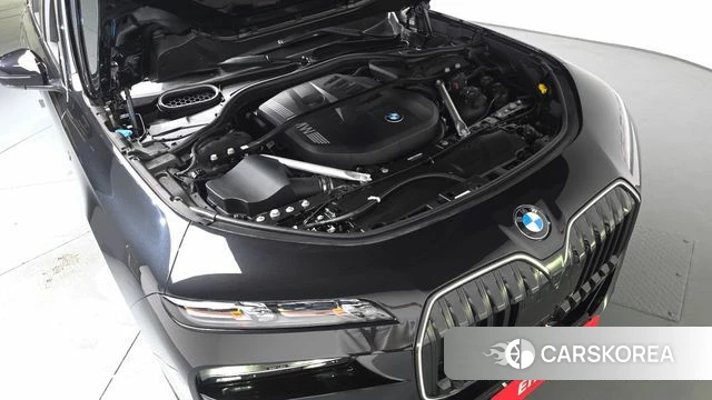 BMW 7 Series (G70) id 4578707 из Кореи 33