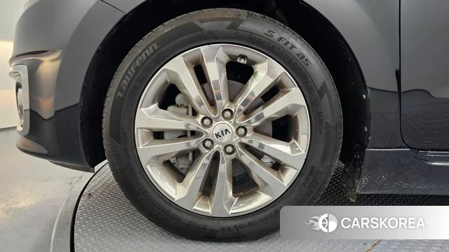 Kia All New Carnival id 4417375 из Кореи 26