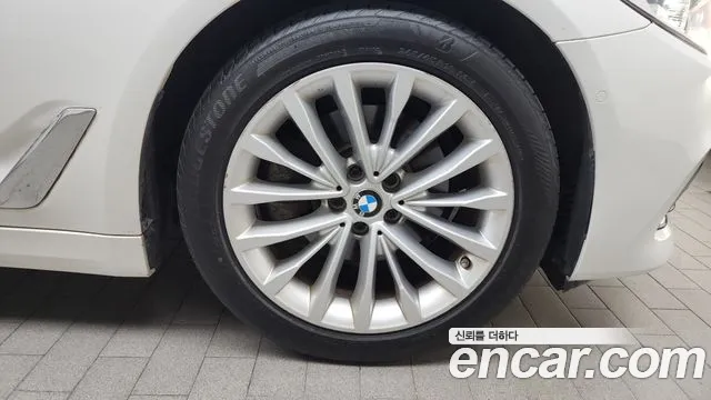 BMW 5 Series (G30) id 2700118 из Кореи 15