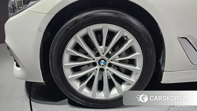 BMW 5 Series (G30) id 3748312 из Кореи 15