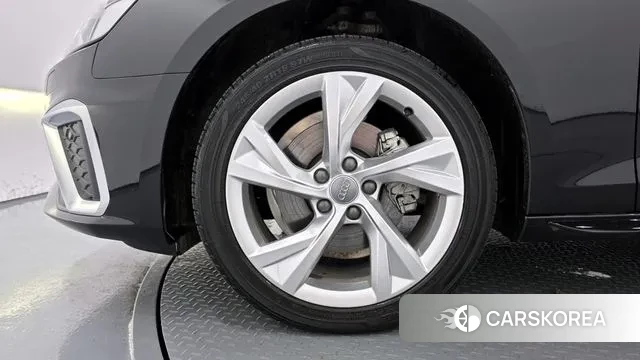 Audi A4 (B9) id 3043750 из Кореи 15