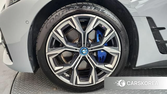 BMW i4 id 4618236 из Кореи 30