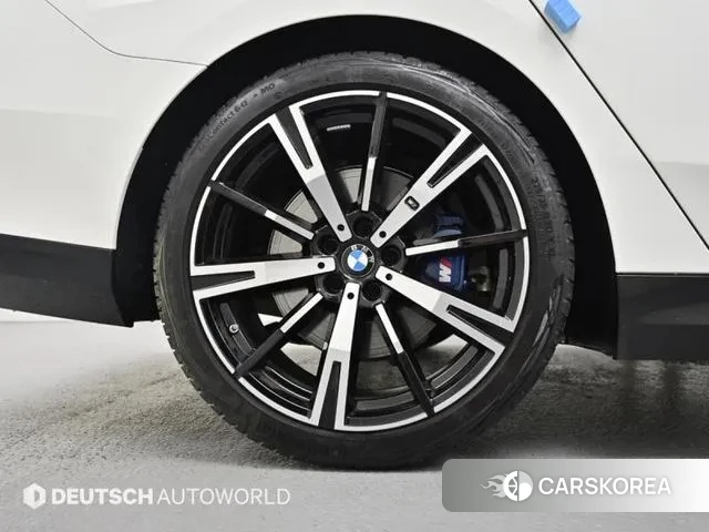 BMW 5 Series (G60) id 3436777 из Кореи 15