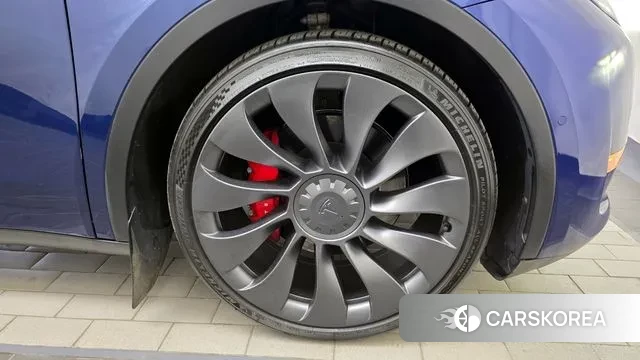 Tesla Model Y id 3735178 из Кореи 15