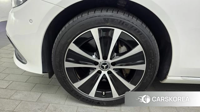 Mercedes-Benz E-Class W213 id 4470567 из Кореи 29