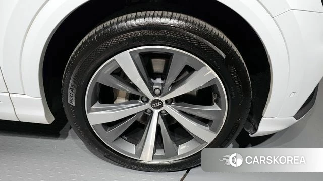 Audi Q8 (4M) id 3794580 из Кореи 15