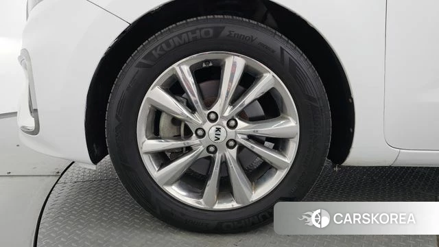 Kia The New Carnival id 4203680 из Кореи 15