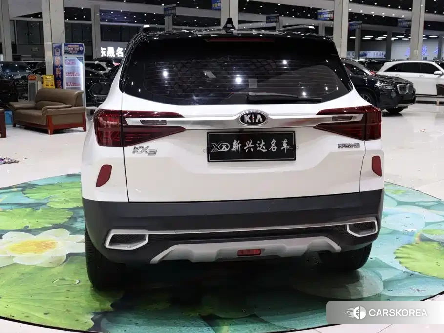 Kia KX3 id 4664456 из Китая 18