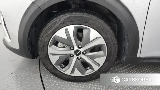 Kia Niro Plus id 3032028 из Кореи 15