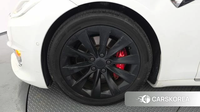 Tesla Model S id 4619721 из Кореи 29