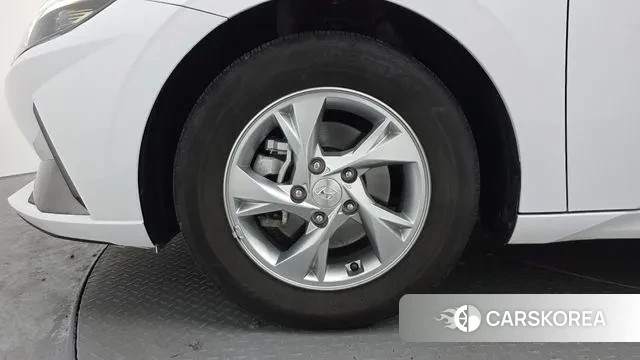 Hyundai Avante (CN7) id 3649779 из Кореи 15