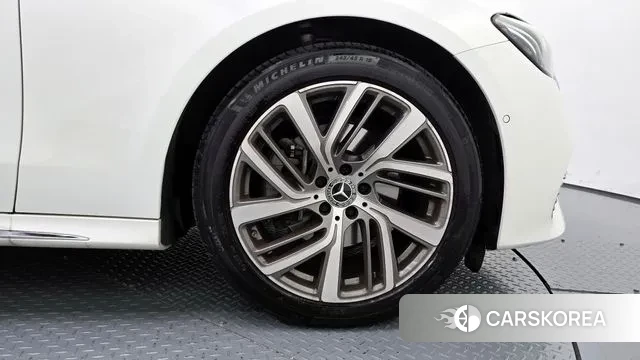 Mercedes-Benz E-Class W214 id 3256575 из Кореи 15