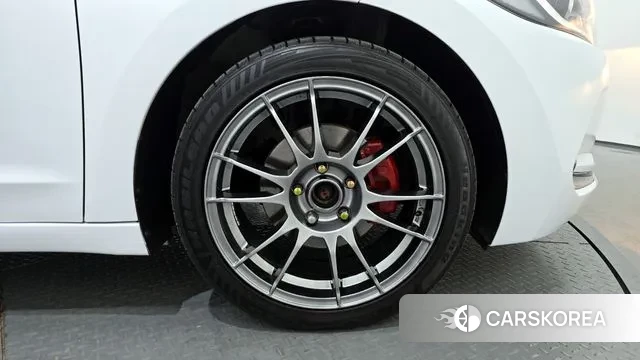 Hyundai Avante AD id 3465140 из Кореи 15