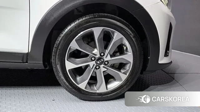 Kia Stonic id 3150523 из Кореи 15