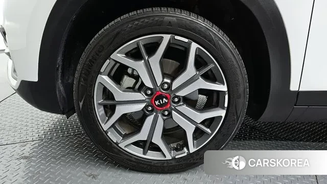 Kia Seltos id 3494306 из Кореи 15