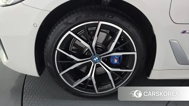 BMW 5 Series (G30) id 3042892 из Кореи 15