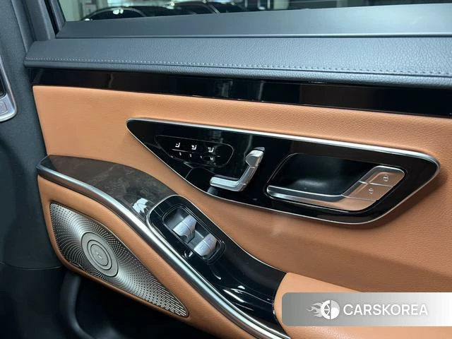Mercedes-Benz S-class id 4208509 из Китая 26